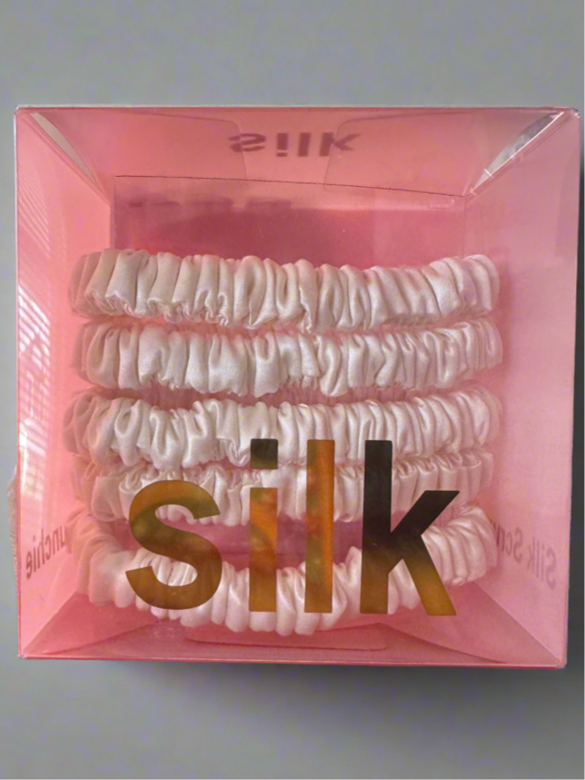 Luxury 100% 5 pc a Silk Hair Elastics Scrunchies